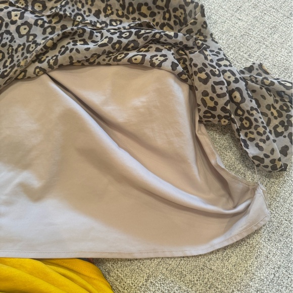 Loft Cream Brown Leopard Print Sleeveless Ruffle Hem Shift Dress Lined Sz M - Picture 11 of 13